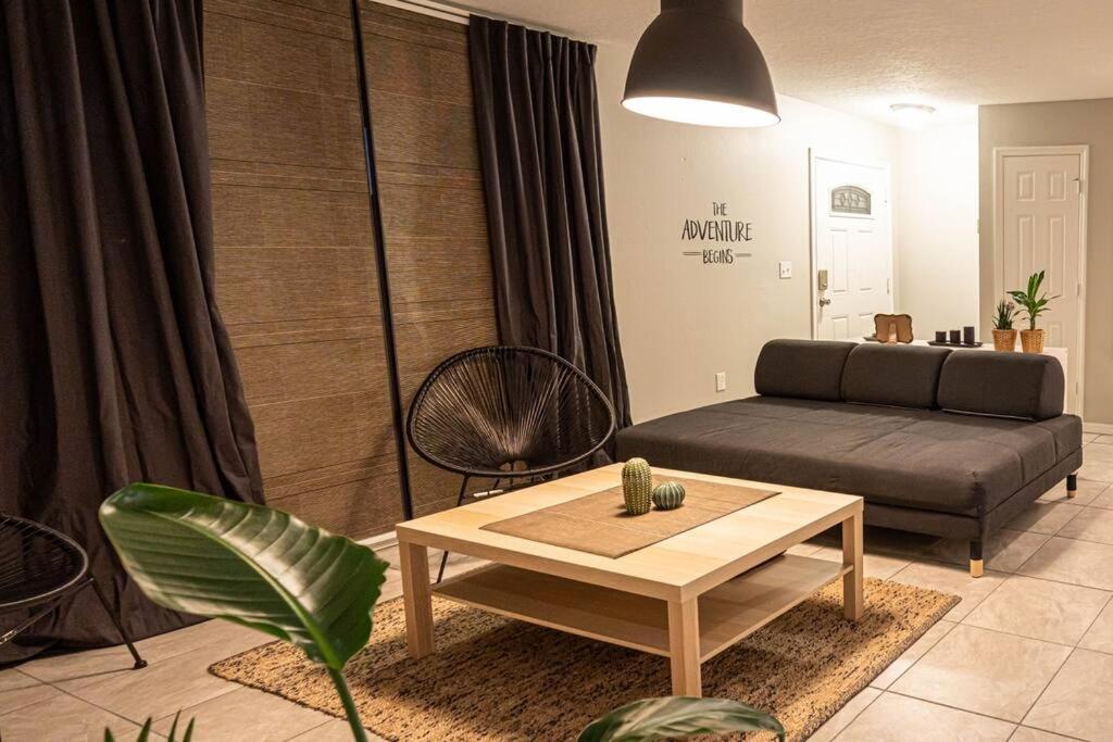 Renovated 3 Bedroom Home Near All Main Attractions Kissimmee Dış mekan fotoğraf